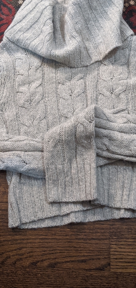 Bebe cropped sweater